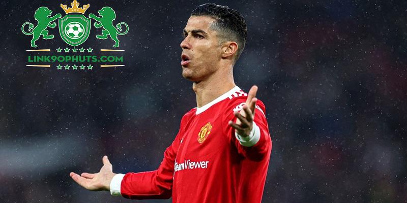 Ronaldo có sự nghiệp trở nên huy hoàng khi chuyển đến Manchester United